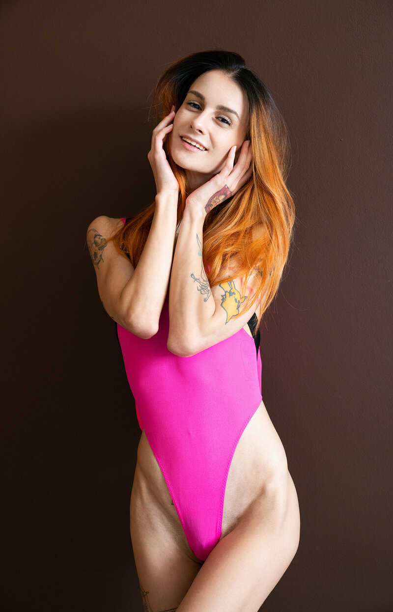 Дина, 37